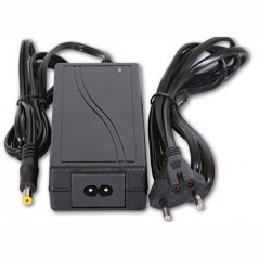 Ispravljac  220/12V 6A   2,1X5.5