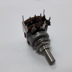 Obrtni pot.stereo lin. 10K  6mm